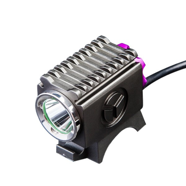 TrustFire TR-D001 (2x 18650, 1x XM-L2, 600lm, 200lm)