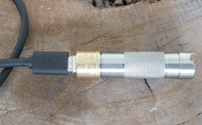 Charger DQG 10180 1