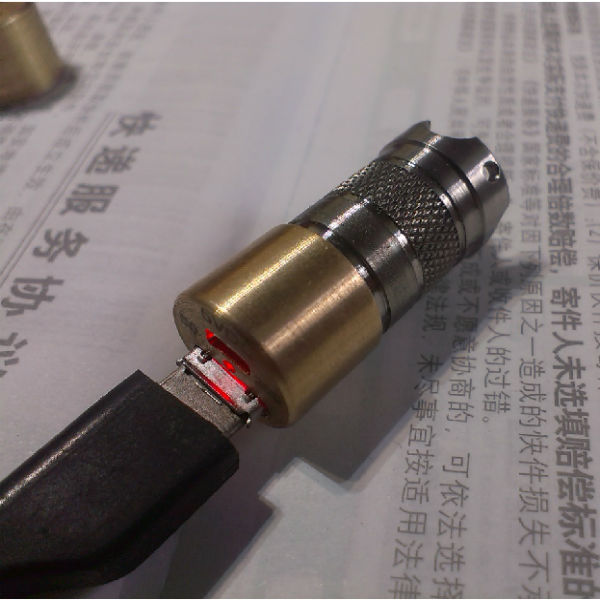 Charger DQG 10180 2